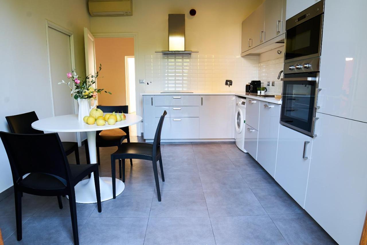 Chic Apt In Villa - Dolcevita Holiday Florence Luaran gambar